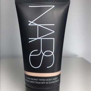 NARS Tinted Moisturizer: Terre-Neuve